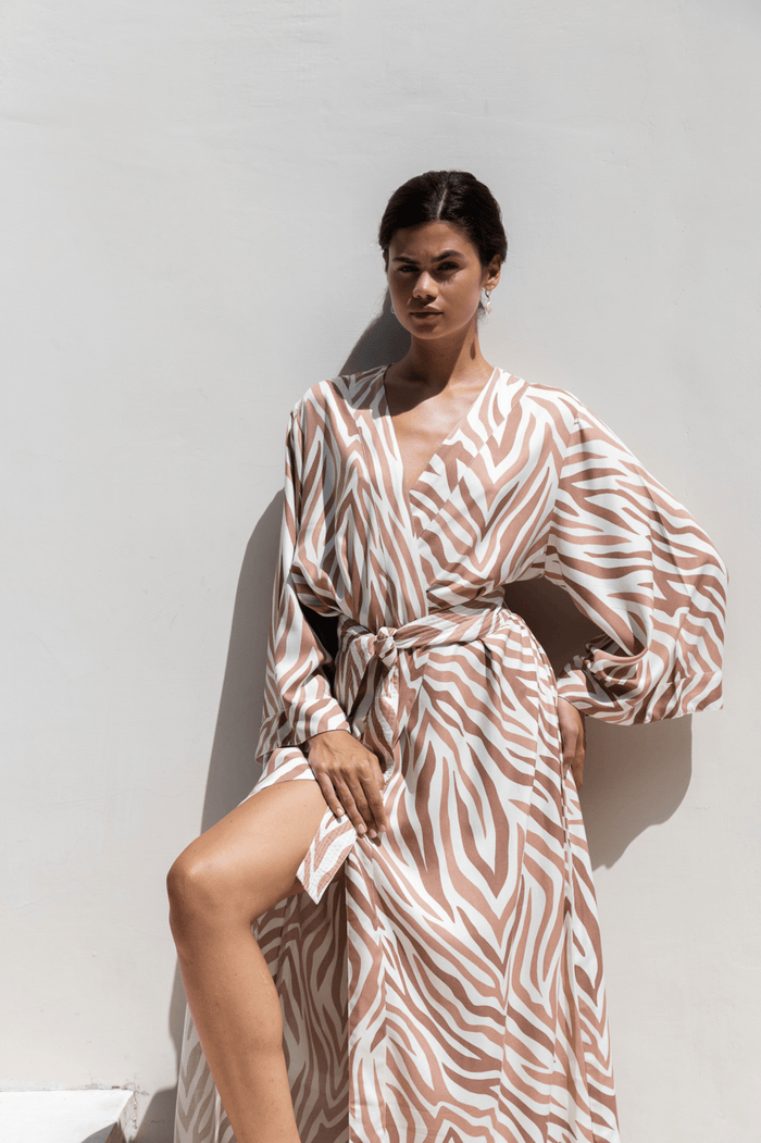 Piyama Alice Kimono Robe - ECOVERO™ - Zebra — view 4
