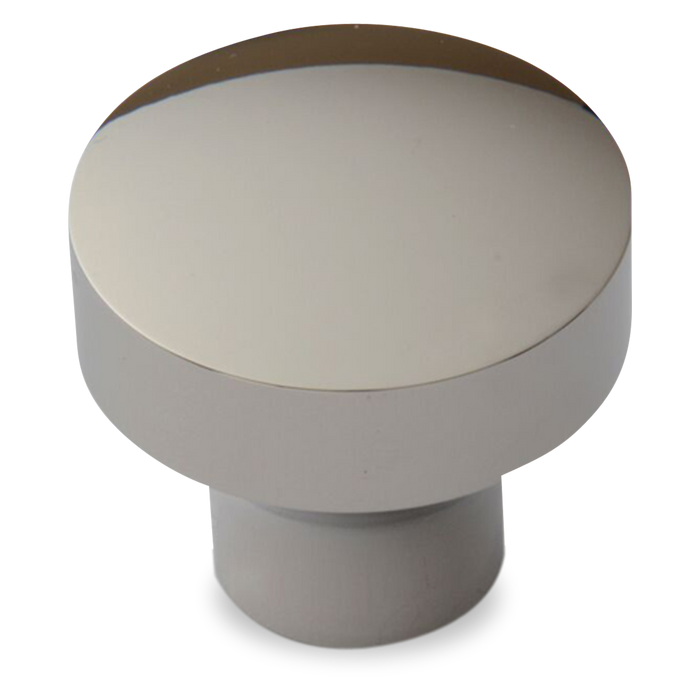 The Apres 1-1/4" Knob features a simple, elegant shape.