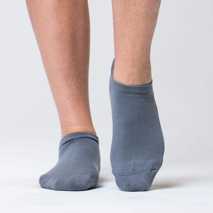 Viasox Gray Ankle Socks Bundle 3-Pack stretched display