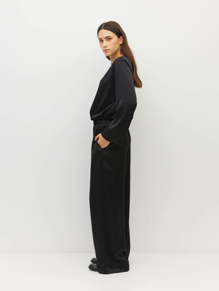 Juliette Hogan Long Sleeve Fancy T - Gloss Black Apparel > Women > Clothing > Tops > Blouses > Long Sleeve Blouses > Juliette Hogan Hyde Boutique