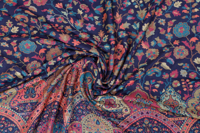 Kani Shawl Kashmiri wool classic wrap shawl, close-up texture