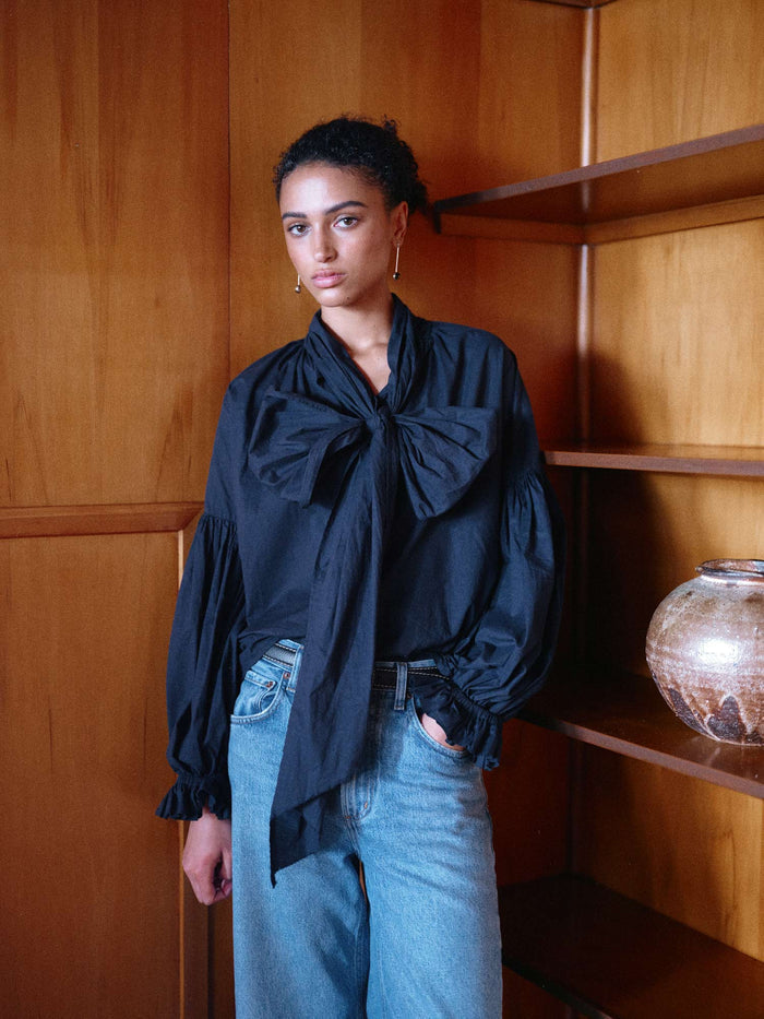 Måhsa Bow Blouse - Navy Hyde Boutique