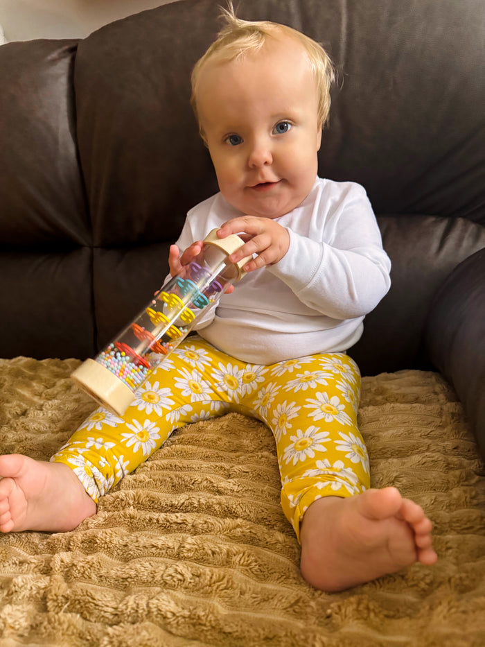 Spring Daisies on Yellow Leggings