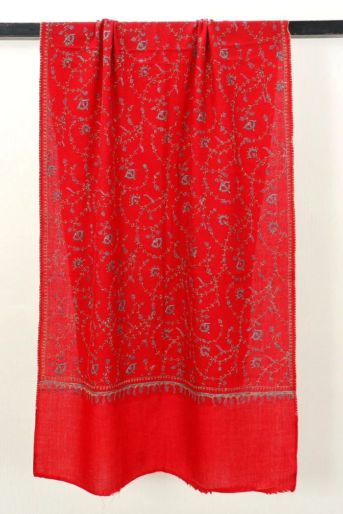 Sui Jaal hand-embroidered stole, everyday style
