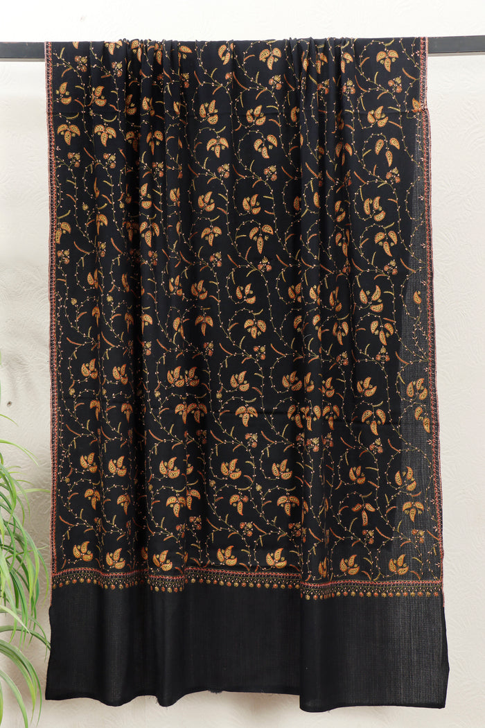 Sui Jaal Toosh shawl, comfort weight style